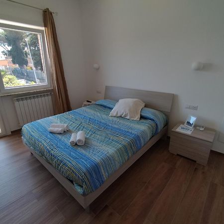 Apartmán Viriamo House Roma Acilia Pokoj fotografie
