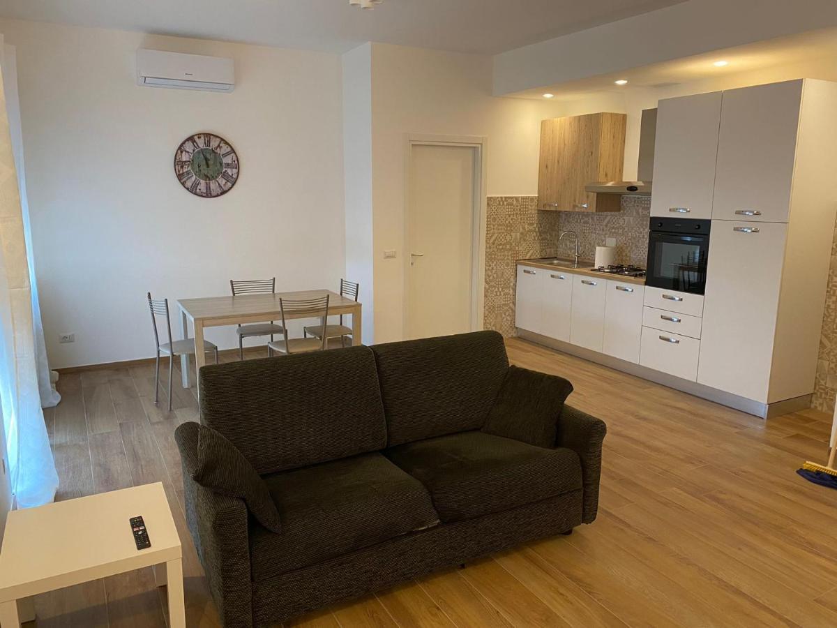 Apartmán Viriamo House Roma Acilia Exteriér fotografie