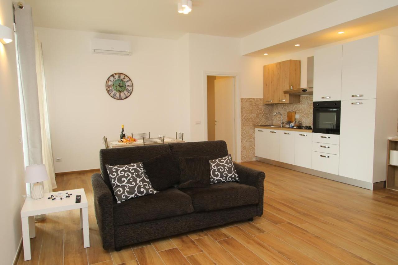 Apartmán Viriamo House Roma Acilia Exteriér fotografie