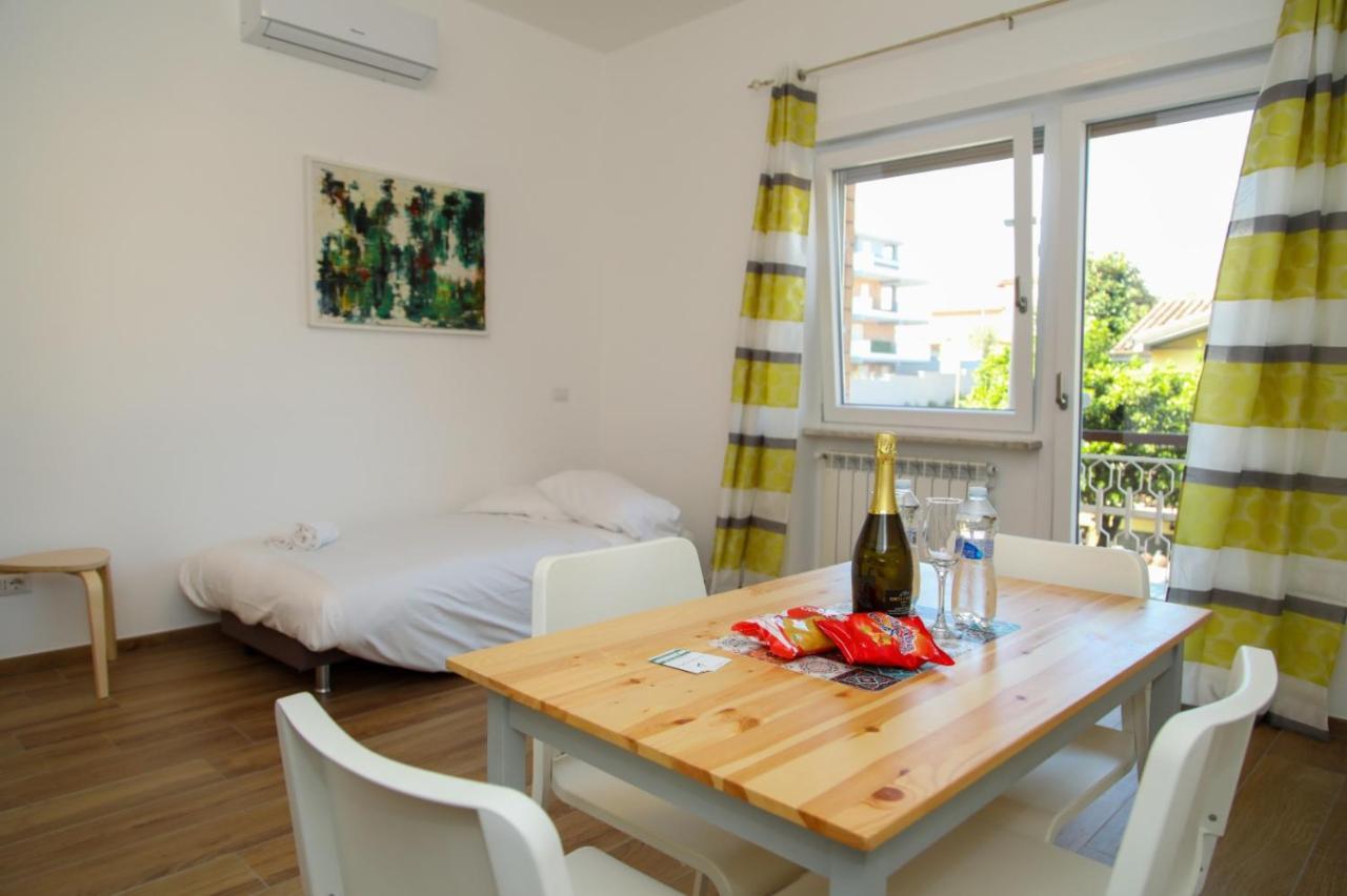 Apartmán Viriamo House Roma Acilia Exteriér fotografie